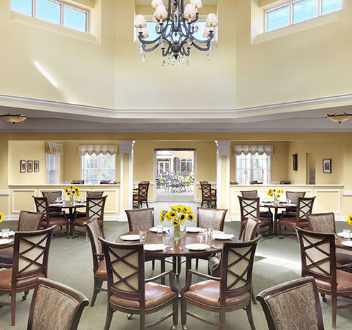 The Village at Orchard Ridge dining room