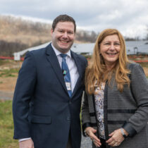 John Loop and Cyndi Walters at ribbon cutting